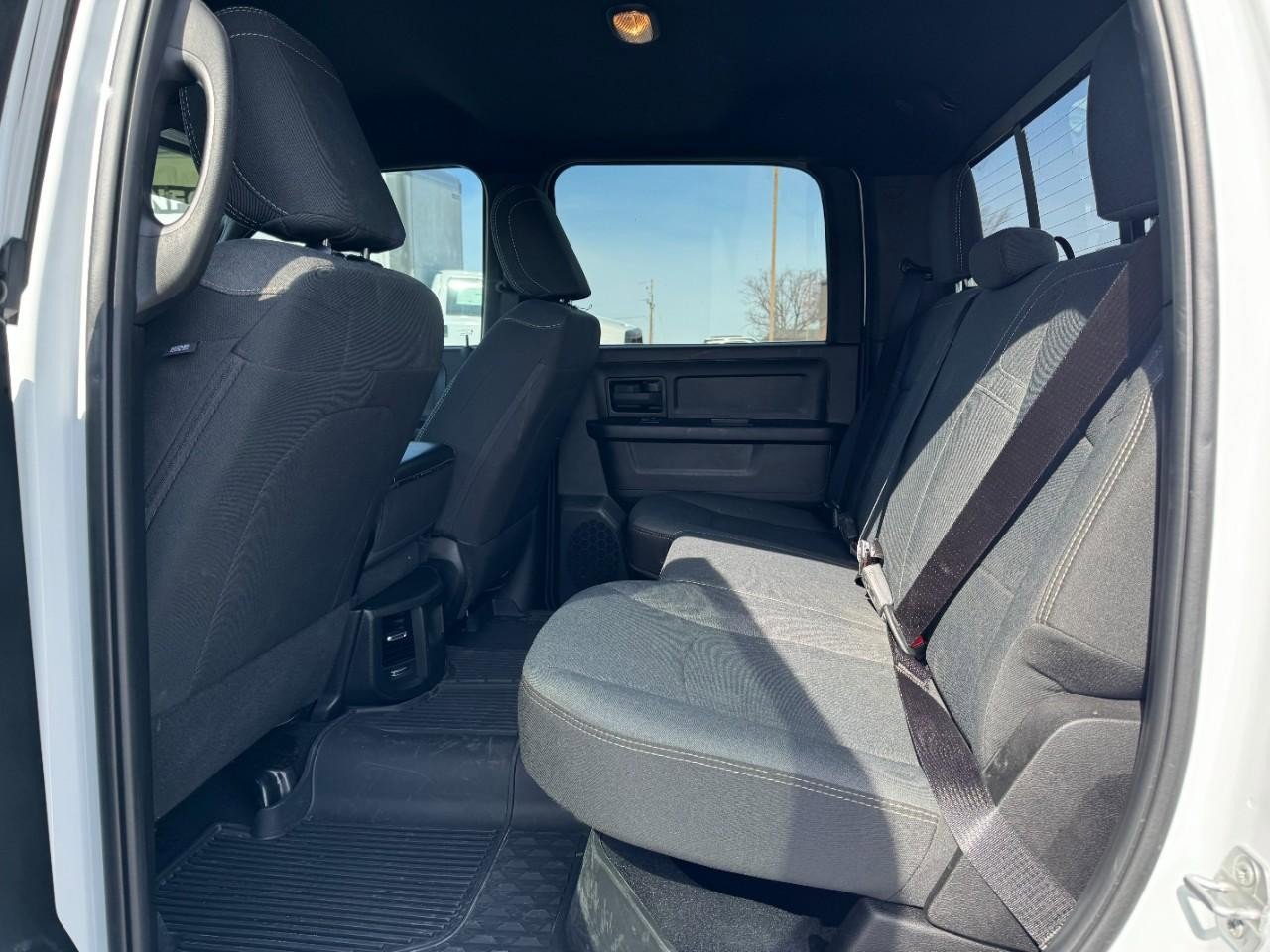 Used 2024 RAM 2500 Tradesman w/ Chrome Appearance Group AWD/4WD image 10