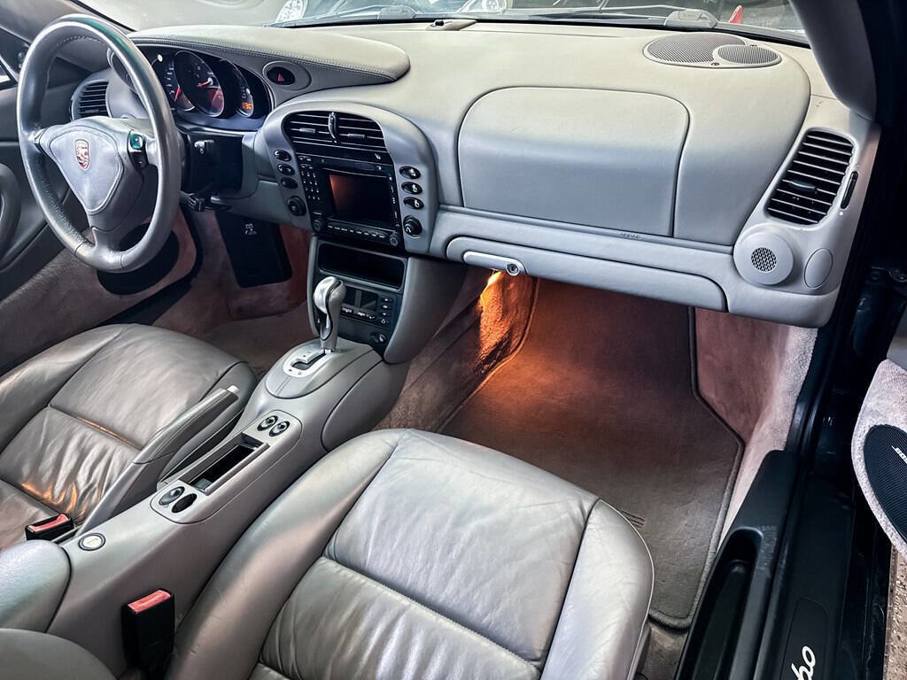 Used 2004 Porsche 911 Turbo image 34