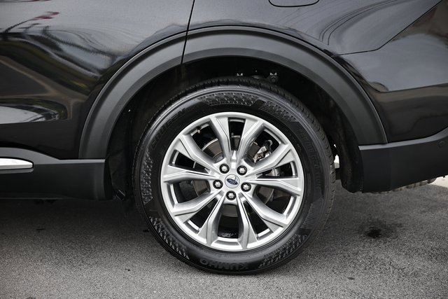 Used 2022 Ford Explorer Limited w/ Equipment Group 301A image 6