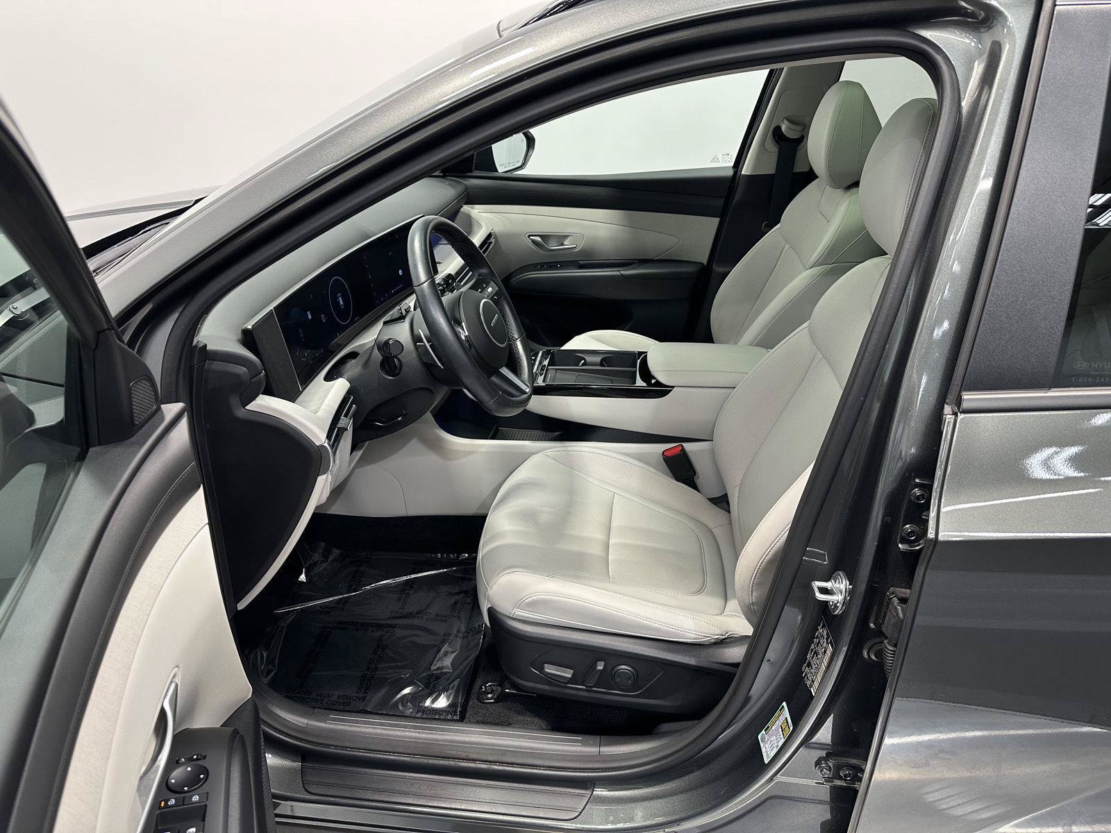 Used 2025 Hyundai Tucson SEL AWD/4WD image 14