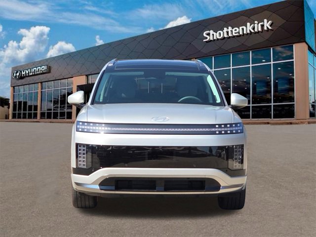 New 2026 Hyundai Ioniq 9 Calligraphy image 2