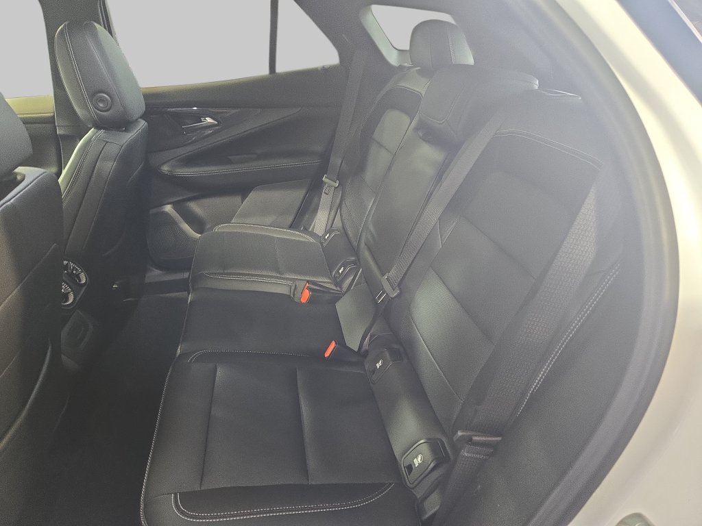 Used 2024 Chevrolet Blazer EV LT AWD/4WD image 15