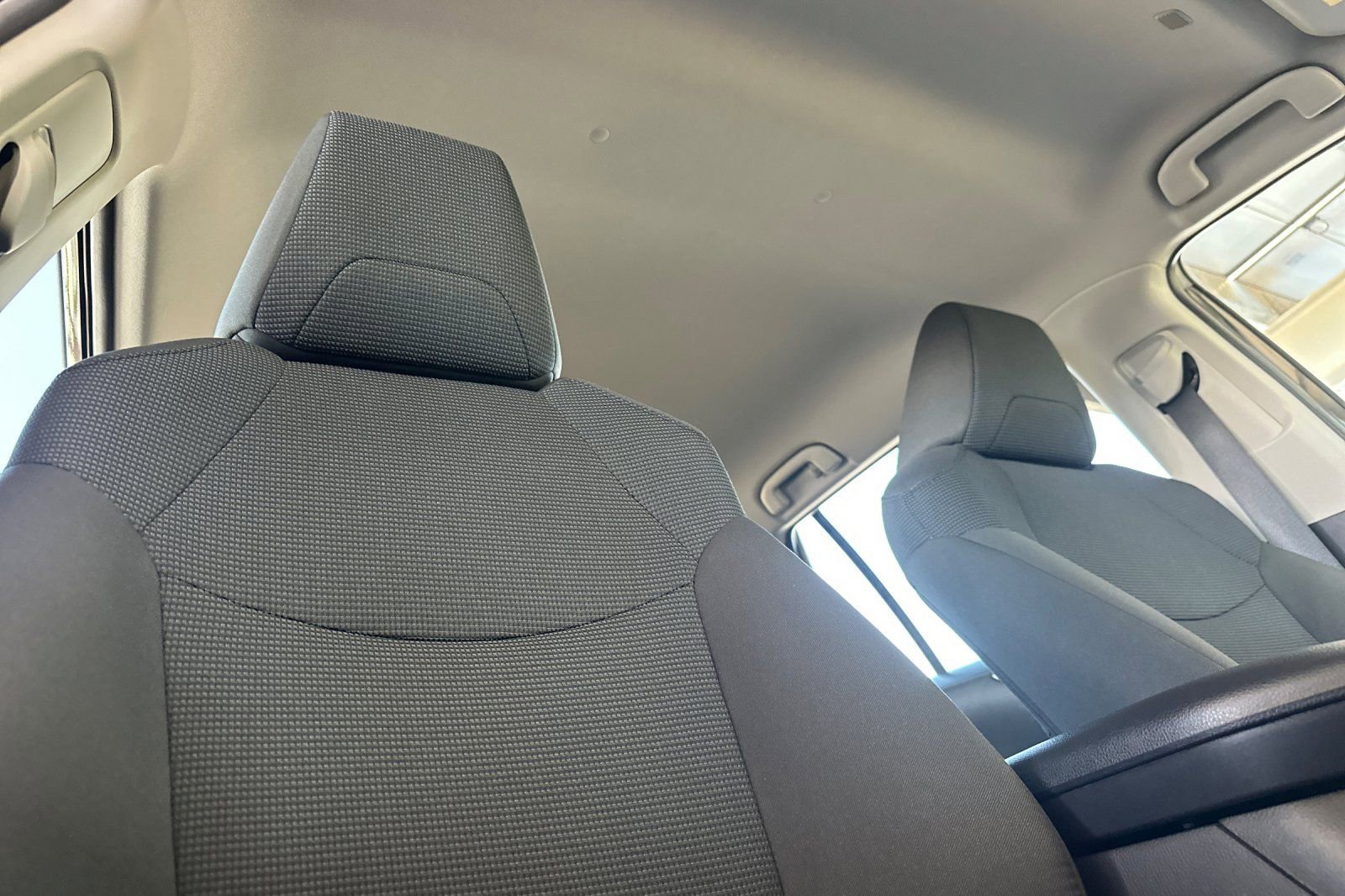 Certified 2025 Toyota RAV4 LE image 21