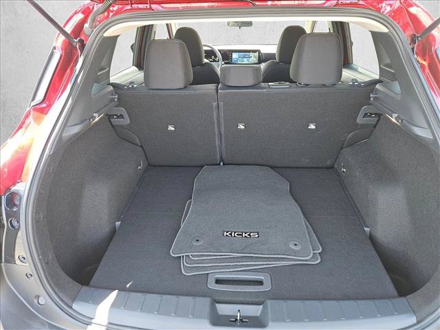 Certified 2025 Nissan Kicks SV FWD image 7