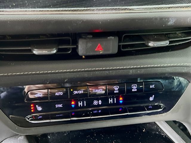 Certified 2023 Buick Envision Preferred w/ Sport Touring Package image 15