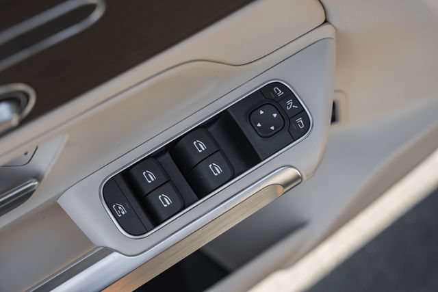 New 2026 Mercedes-Benz GLB 250 4MATIC image 40