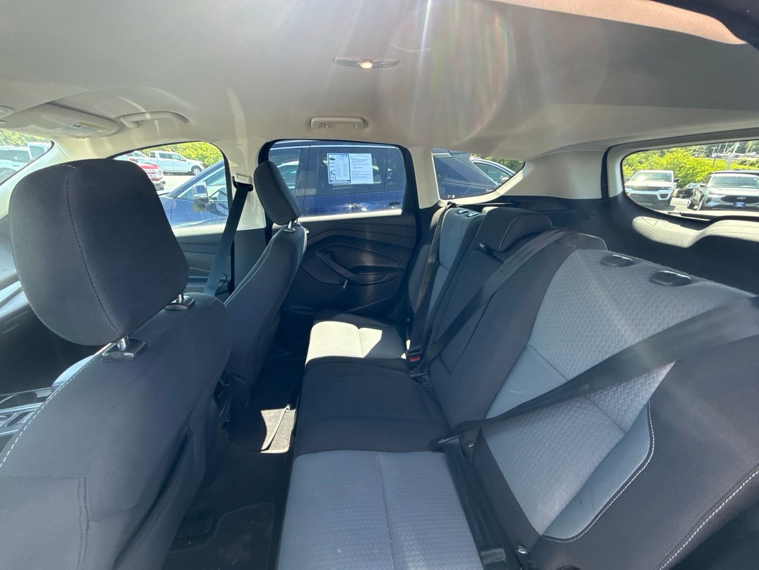 Used 2018 Ford Escape SE w/ SE Sync 3 Package FWD image 8