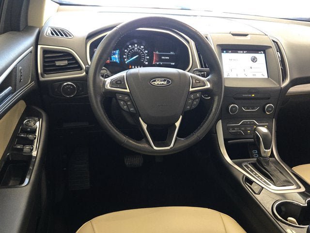 Used 2018 Ford Edge SEL w/ Equipment Group 201A AWD/4WD image 16