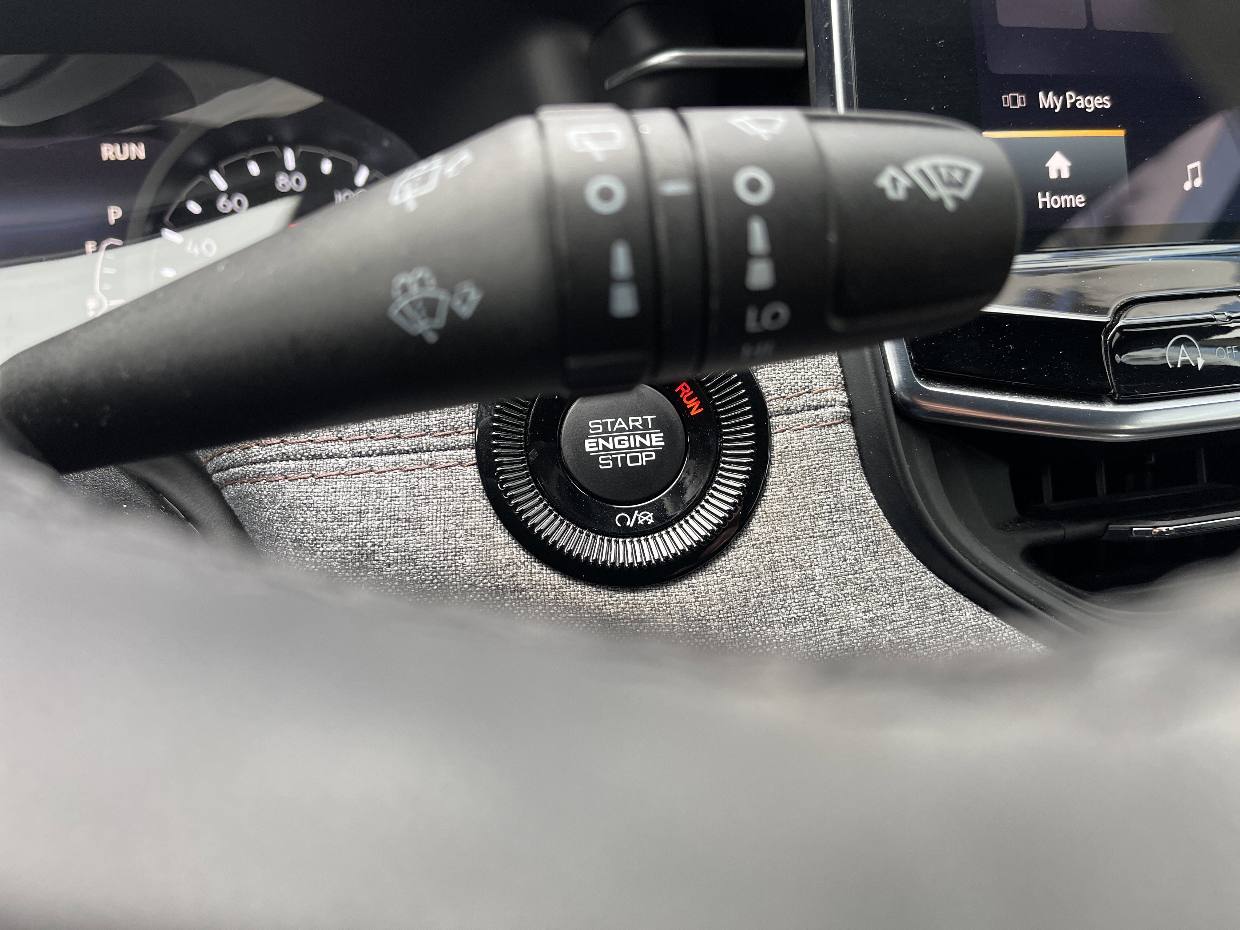 Used 2024 Jeep Compass Latitude image 19