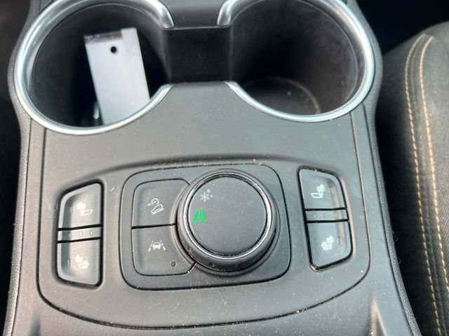 Used 2020 GMC Terrain SLE w/ Driver Convenience Package FWD image 26
