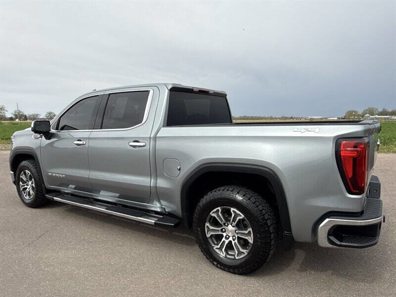 Used 2023 GMC Sierra 1500 SLT w/ SLT Convenience Package AWD/4WD image 4