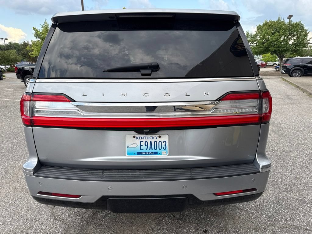 Used 2020 Lincoln Navigator L Reserve w/ Luxury Package AWD/4WD image 12