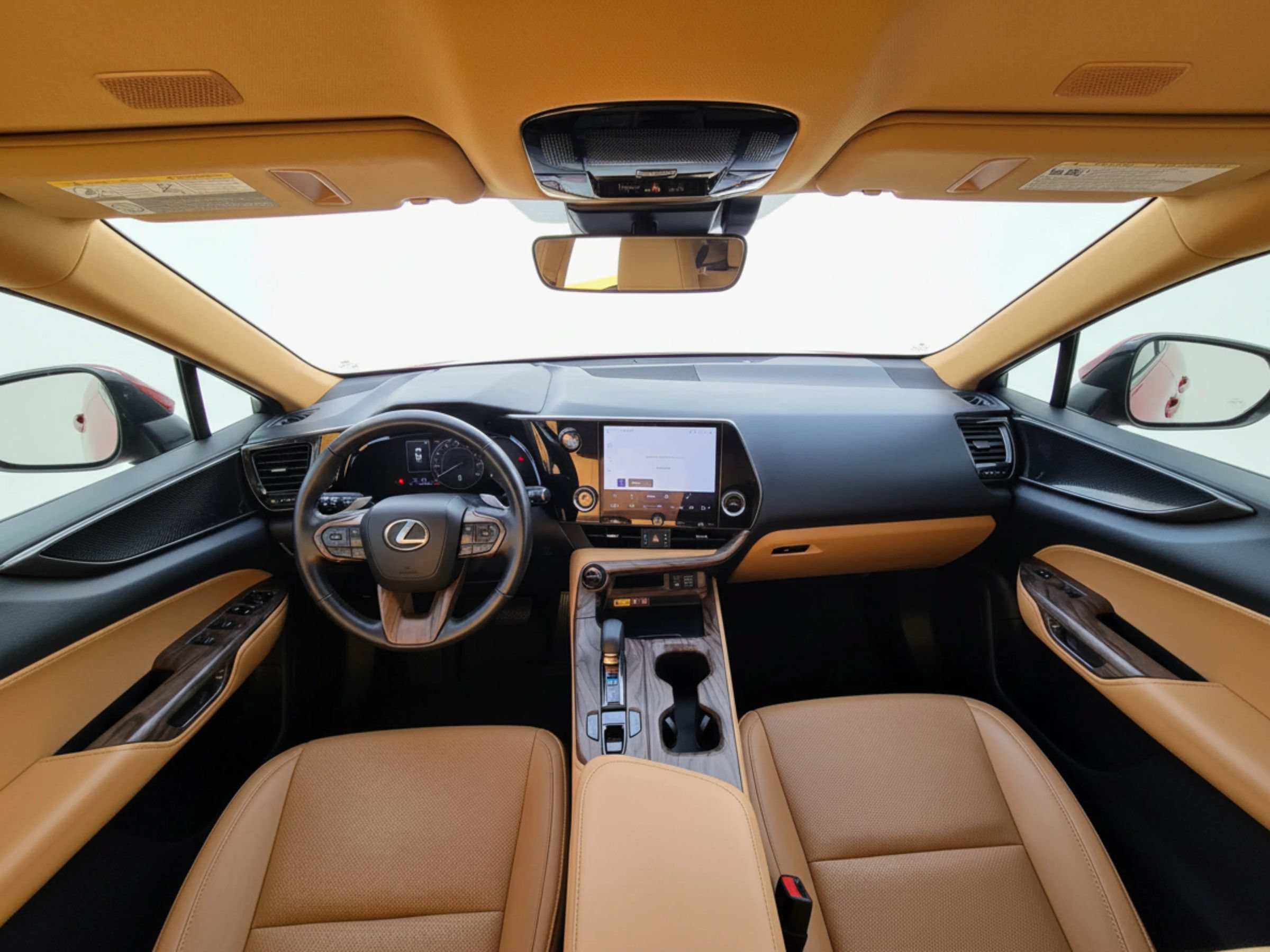 Used 2025 Lexus NX 250 FWD w/ Accessory Package (Z1) image 12
