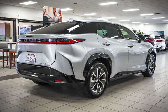 Used 2024 Lexus RZ 300e Premium w/ Technology Package FWD image 5