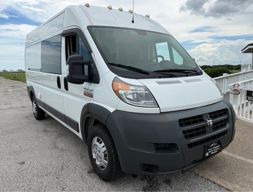 Used 2016 RAM ProMaster 2500 FWD image 1