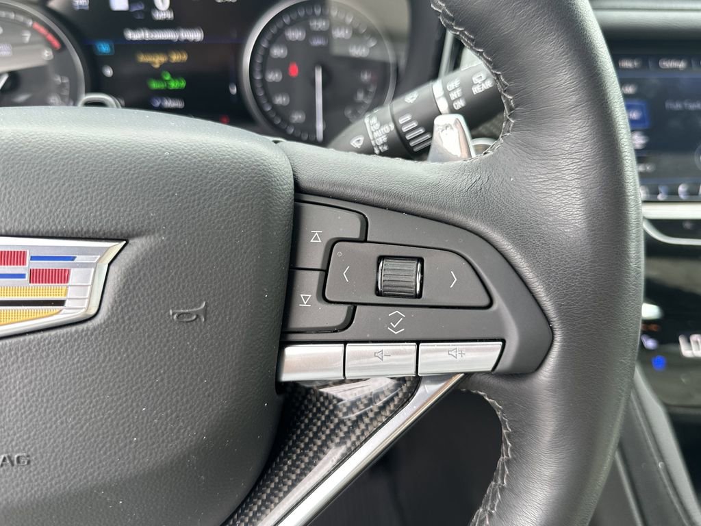 Certified 2025 Cadillac XT6 Sport w/ Technology Package AWD/4WD image 33
