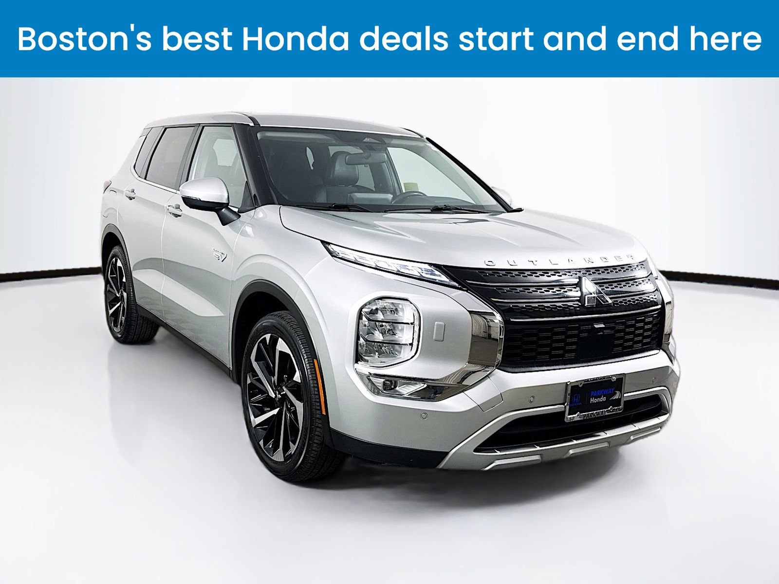 Used 2024 Mitsubishi Outlander 4WD Plug-In Hybrid