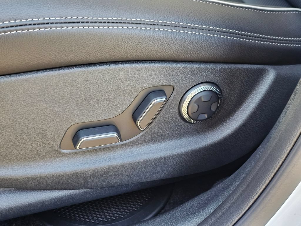 New 2026 Genesis GV70 2.5T Advanced AWD/4WD image 32