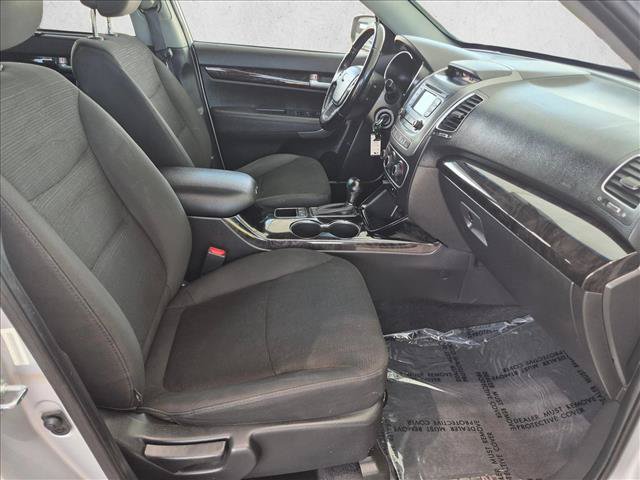 Used 2015 Kia Sorento LX AWD/4WD image 21