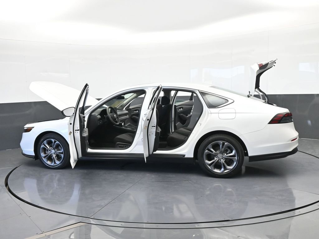 Used 2023 Honda Accord EX image 74
