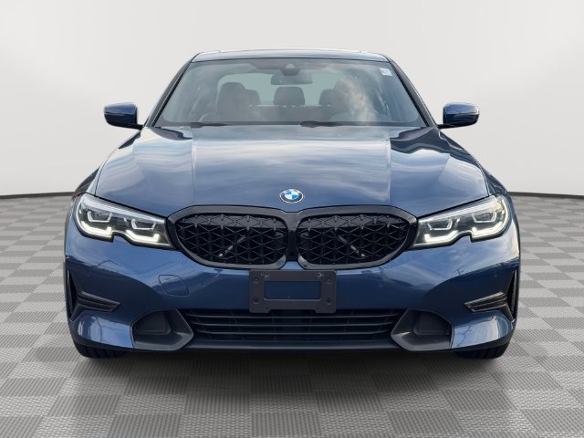 Used 2022 BMW 330i xDrive Sedan w/ Convenience Package AWD/4WD image 2