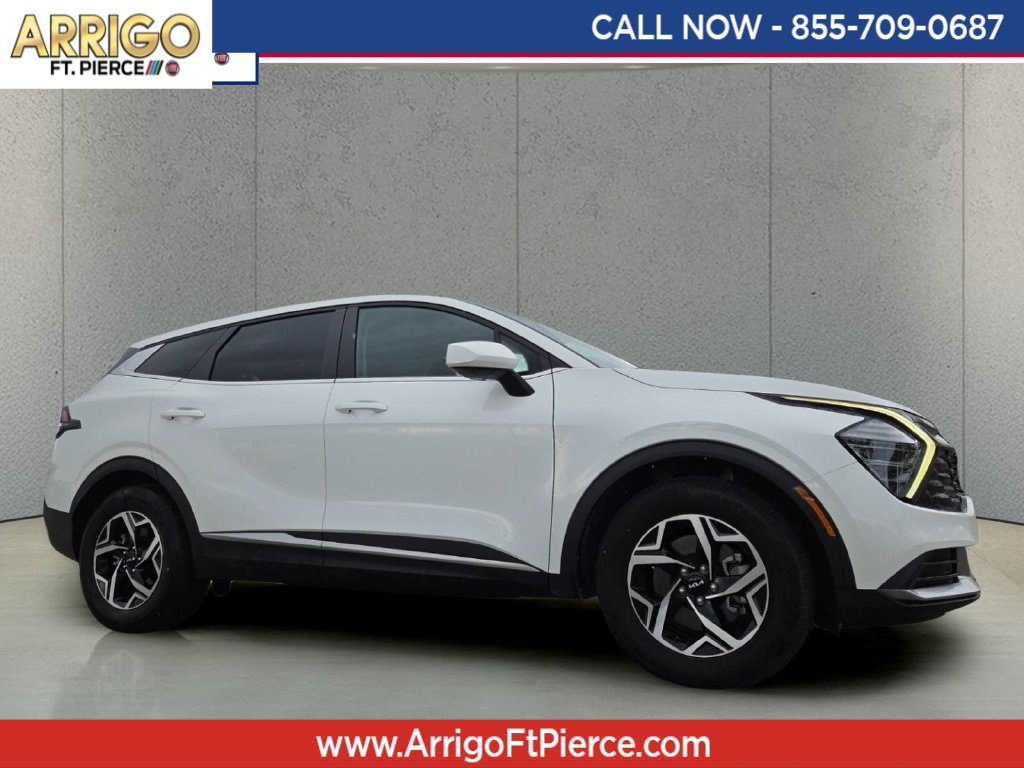 Used 2024 Kia Sportage LX FWD image 1