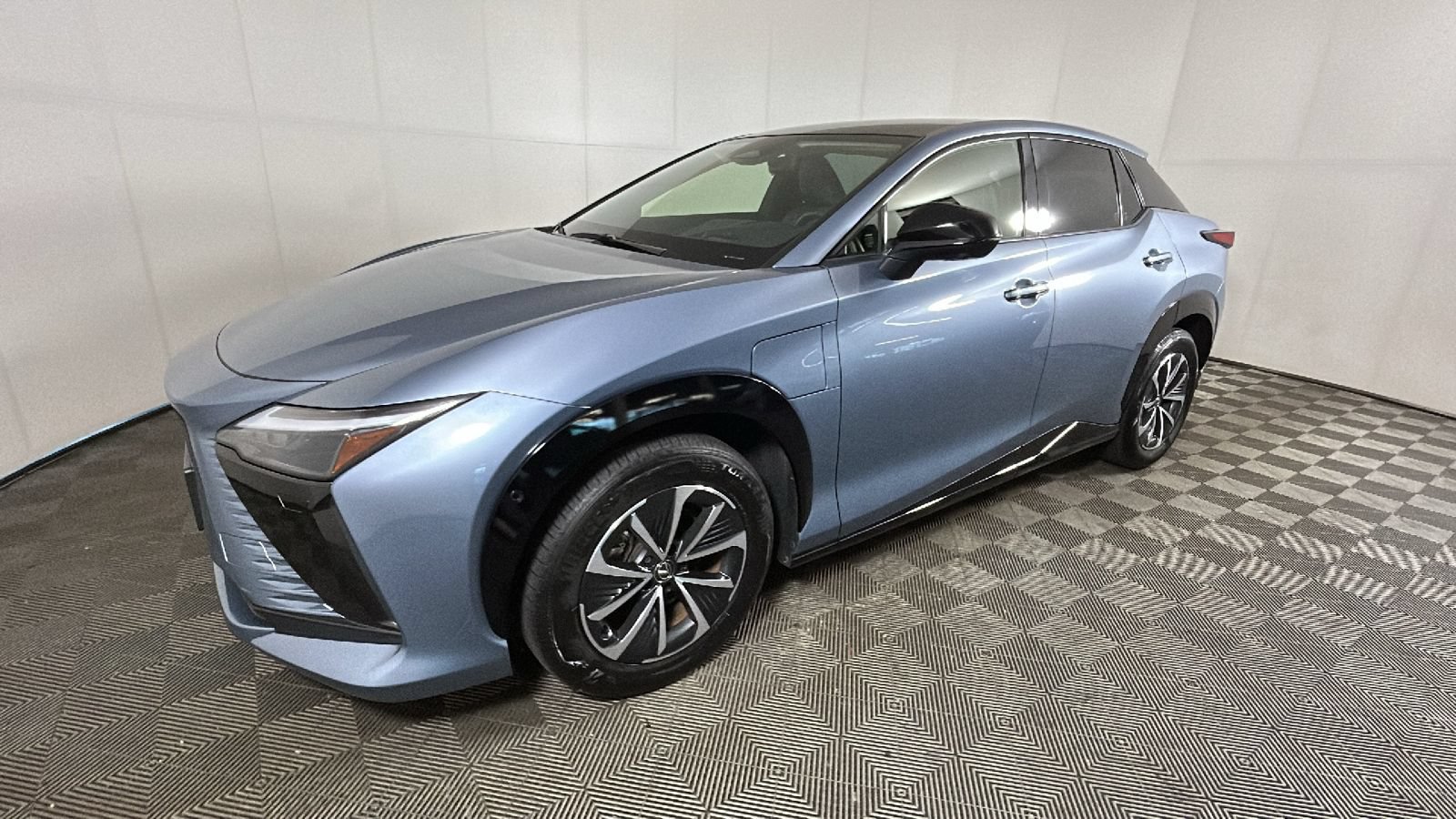 Used 2023 Lexus RZ 450e Premium w/ Technology Package AWD/4WD image 7