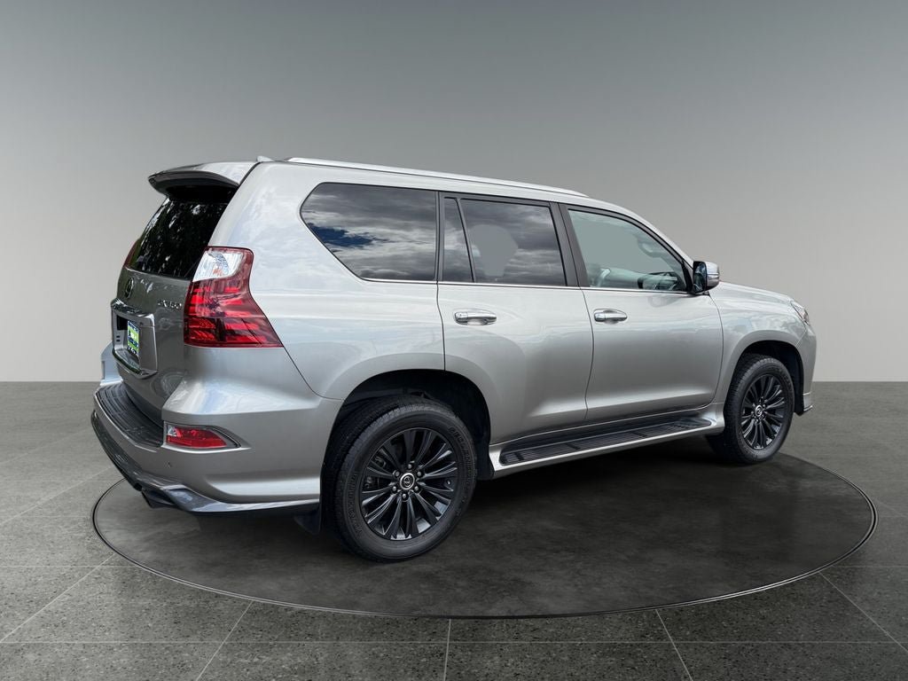 Used 2022 Lexus GX 460 Premium w/ Accessory Package AWD/4WD image 9