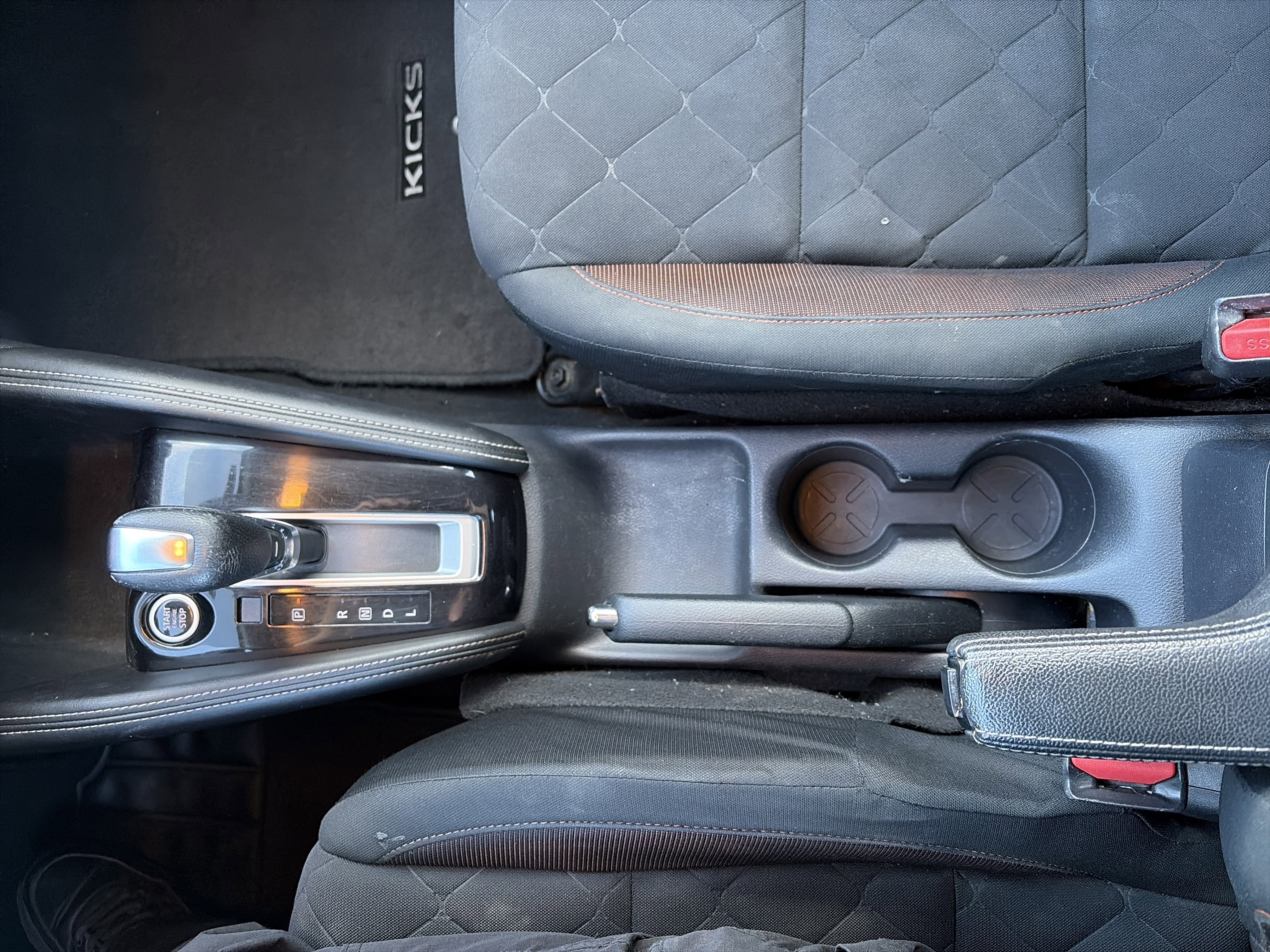 Used 2020 Nissan Kicks SR image 17