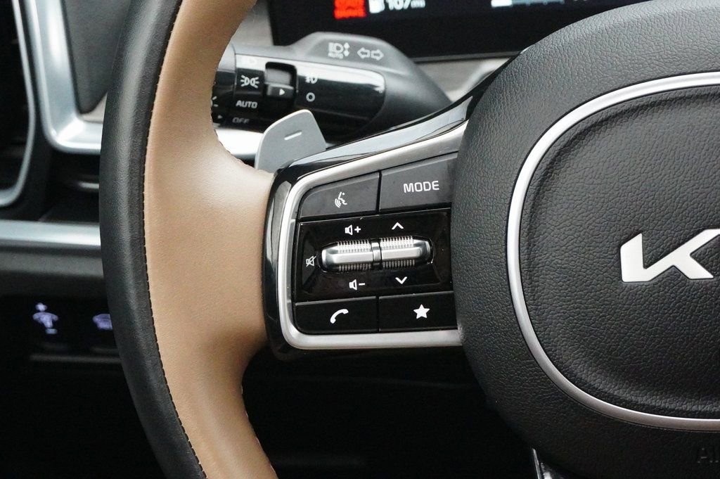 Used 2024 Kia Sorento SX Prestige w/ Olive Brown Leather Package image 20