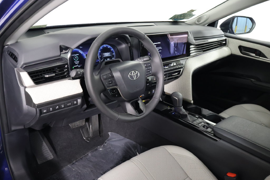 Used 2026 Toyota Camry XLE w/ Premium Plus Package FWD image 7