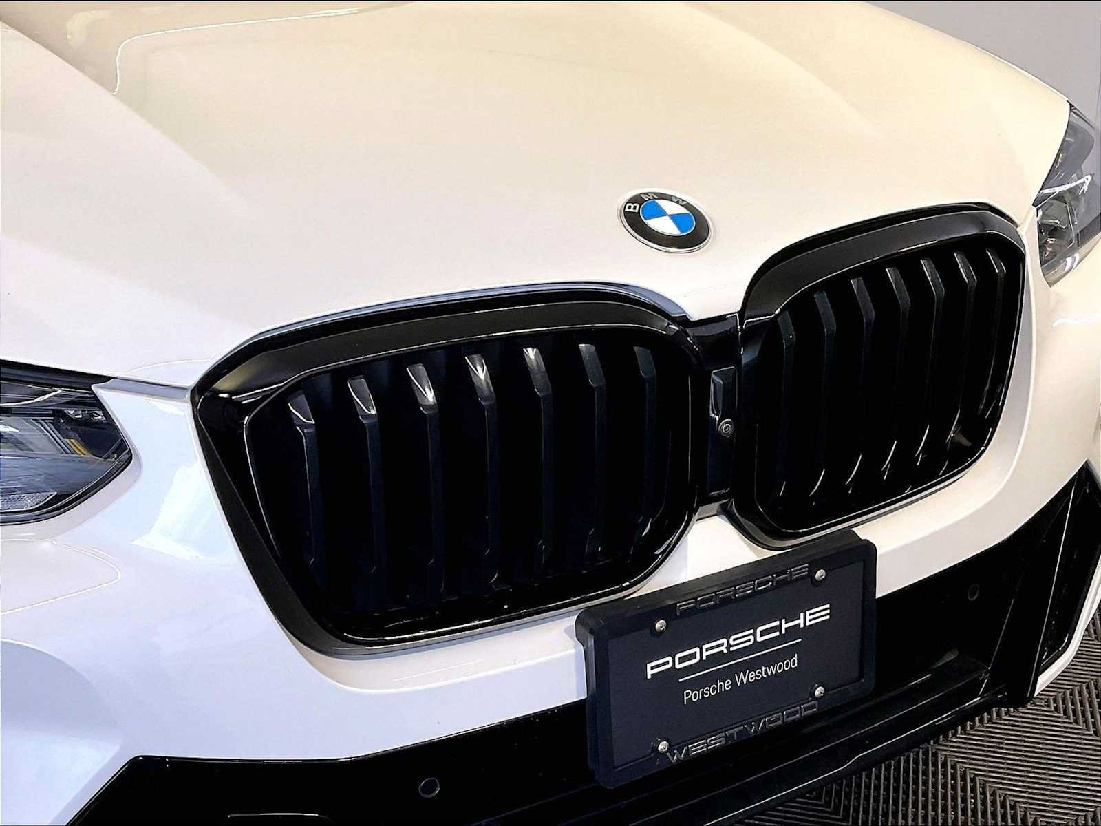 Used 2024 BMW X3 xDrive30i w/ Premium Package AWD/4WD image 34