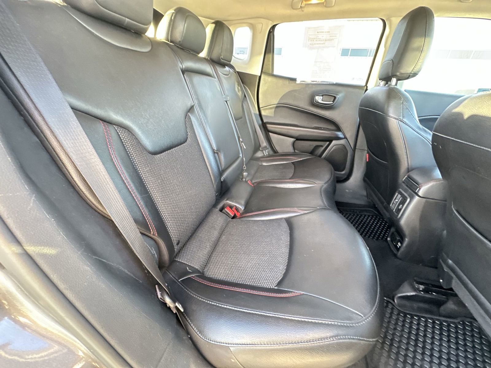 Used 2020 Jeep Compass Trailhawk AWD/4WD image 27