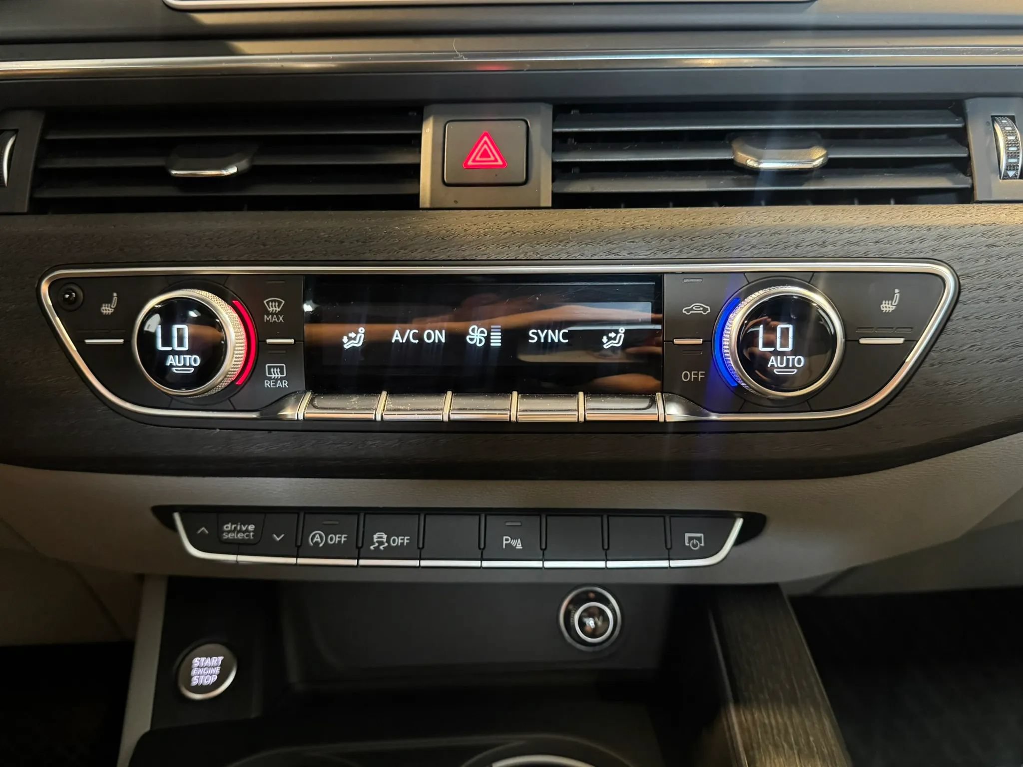 Used 2018 Audi A4 2.0T Premium Plus w/ Premium Plus Package AWD/4WD image 18