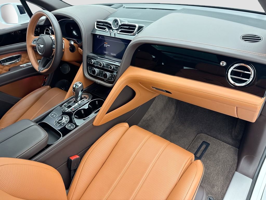 Used 2022 Bentley Bentayga image 16