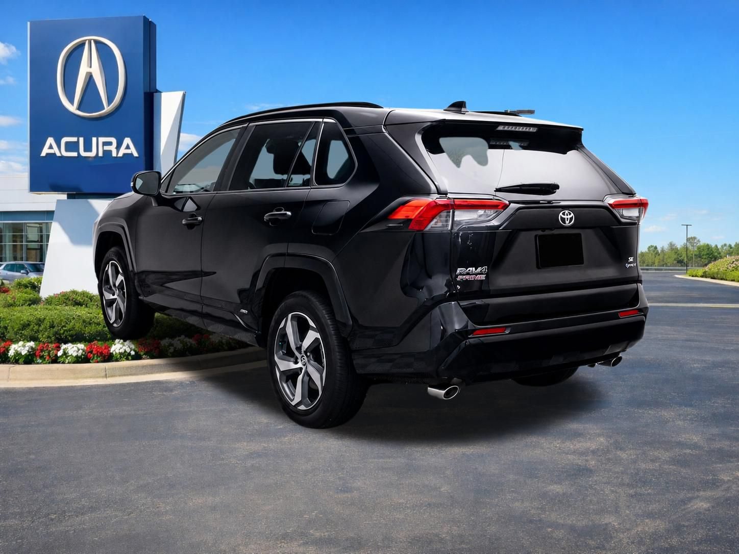 Used 2025 Toyota RAV4 SE AWD/4WD image 3