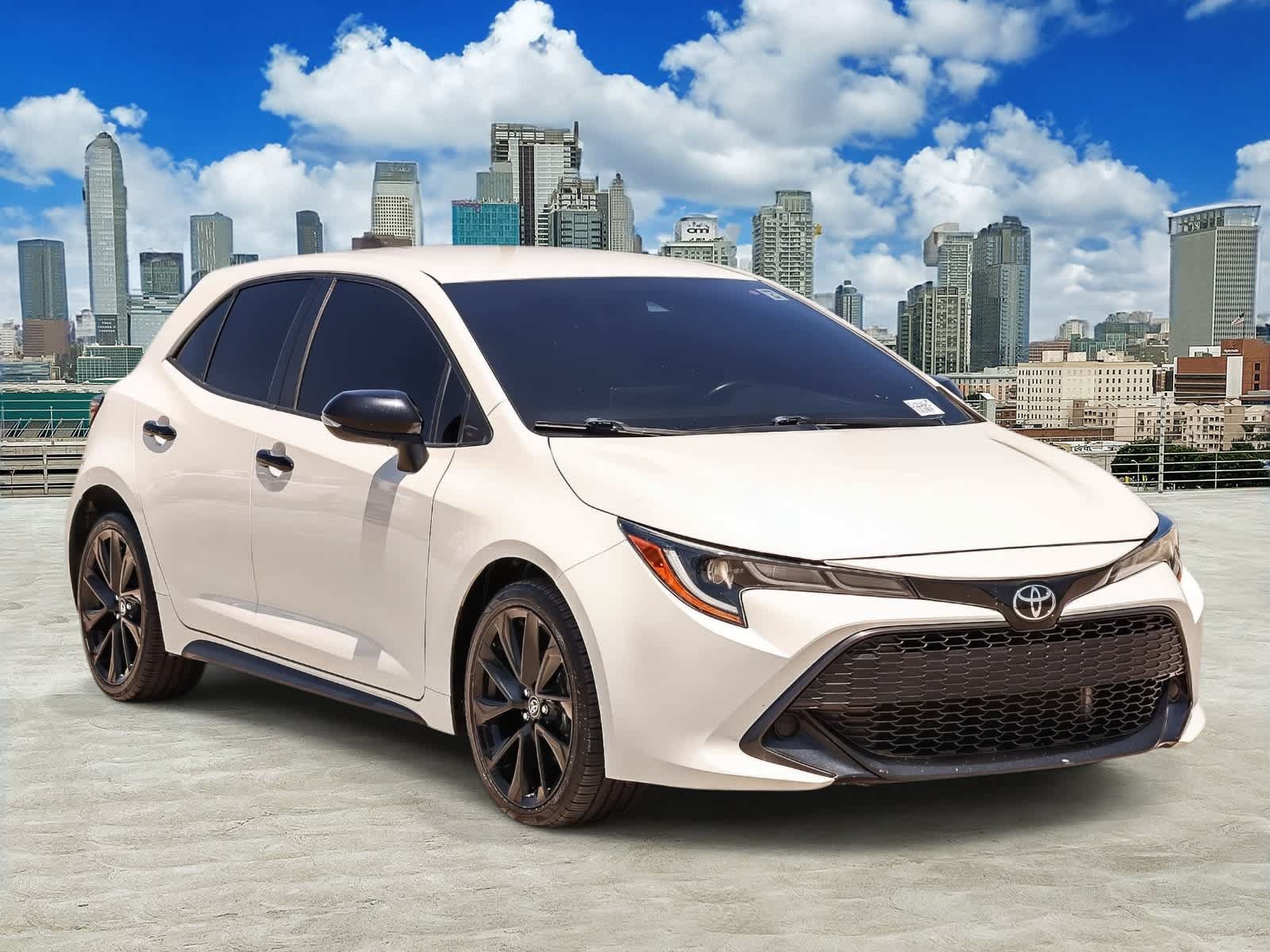 Used 2021 Toyota Corolla SE w/ Carpet Mat Package (TMS) FWD image 3