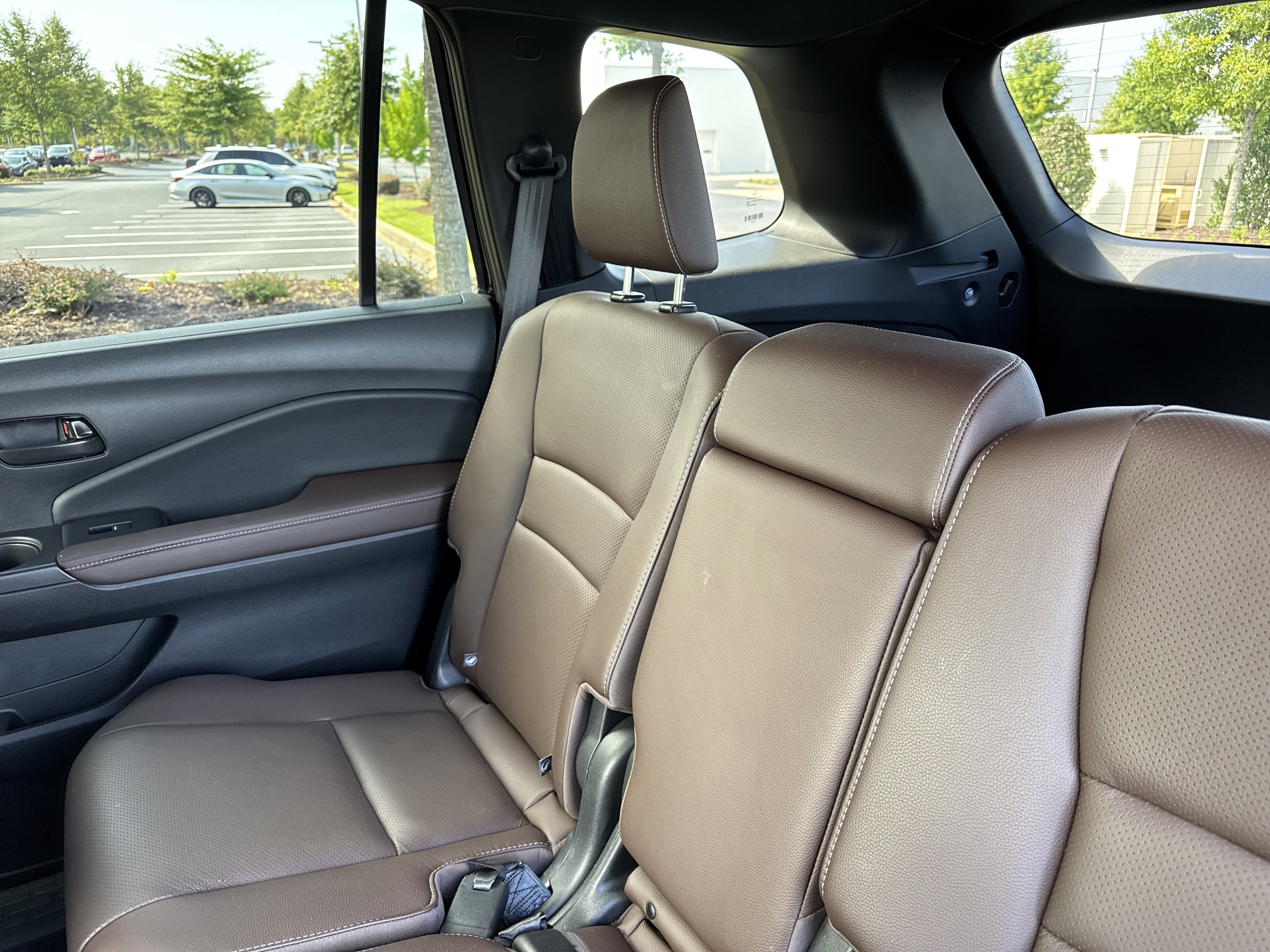 Used 2025 Honda Passport EX-L image 27