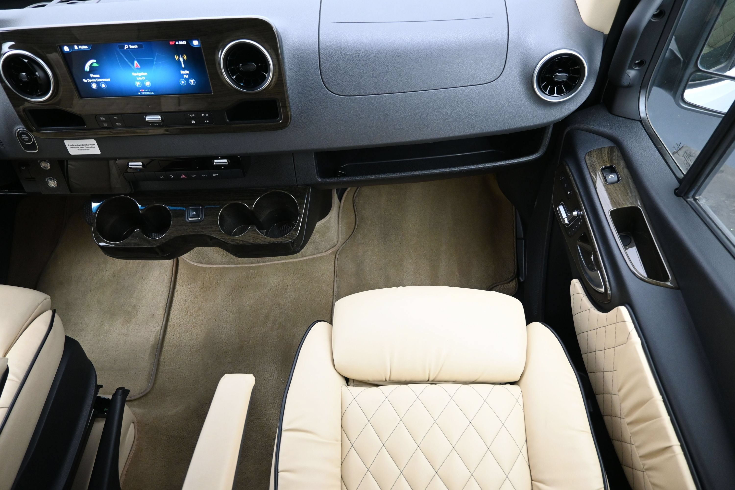 Used 2020 Mercedes-Benz Sprinter 2500 image 41