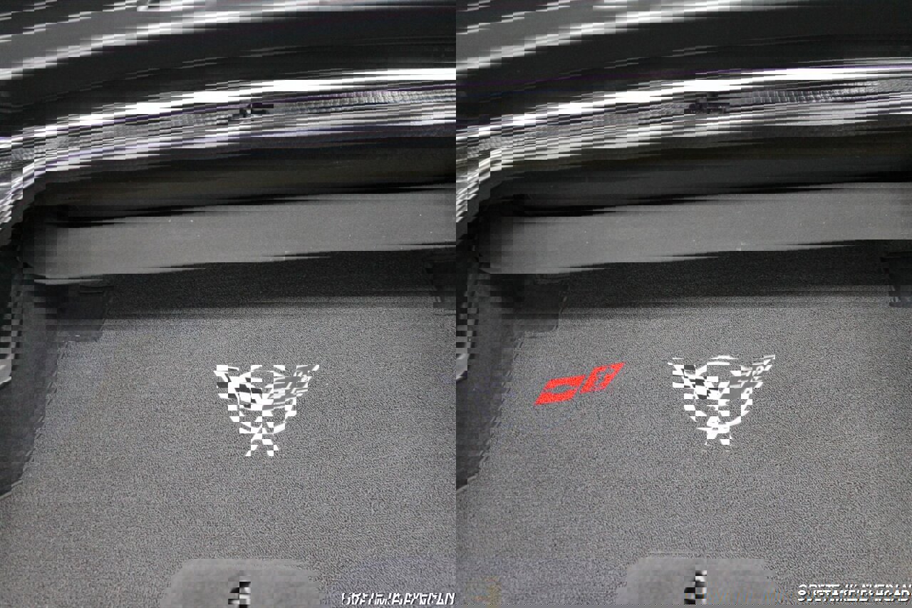 Used 2003 Chevrolet Corvette Convertible w/ Preferred Equipment Group1 image 36