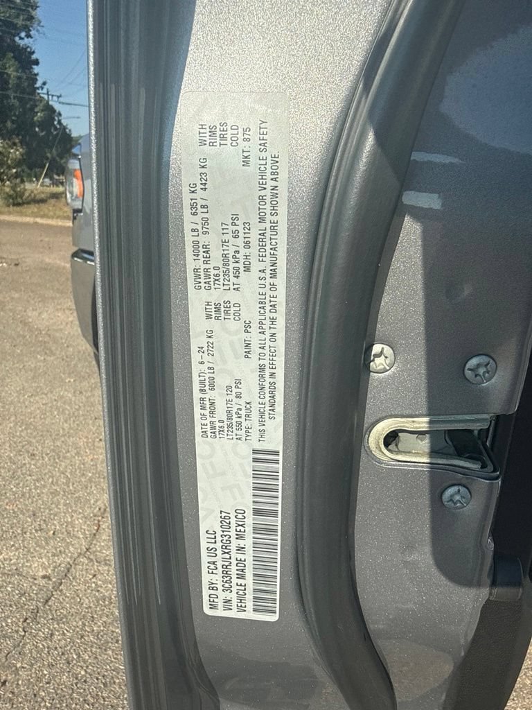 Used 2024 RAM 3500 Laramie w/ Towing Technology Group AWD/4WD image 22