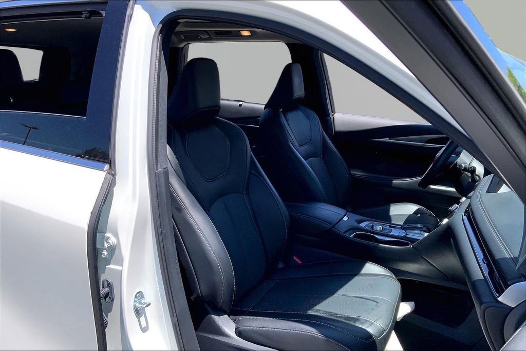 Used 2024 INFINITI QX60 Luxe w/ Cargo Package AWD/4WD image 21
