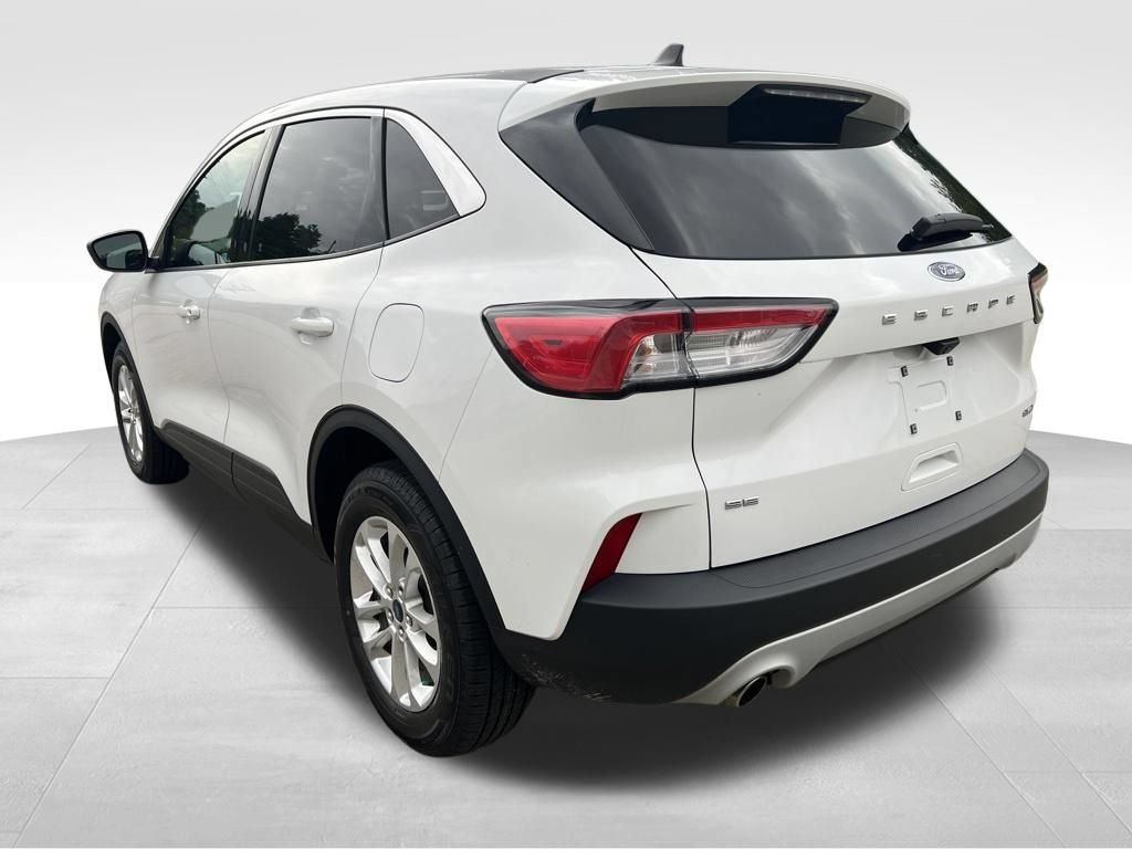 Used 2022 Ford Escape SE w/ Convenience Package AWD/4WD image 9