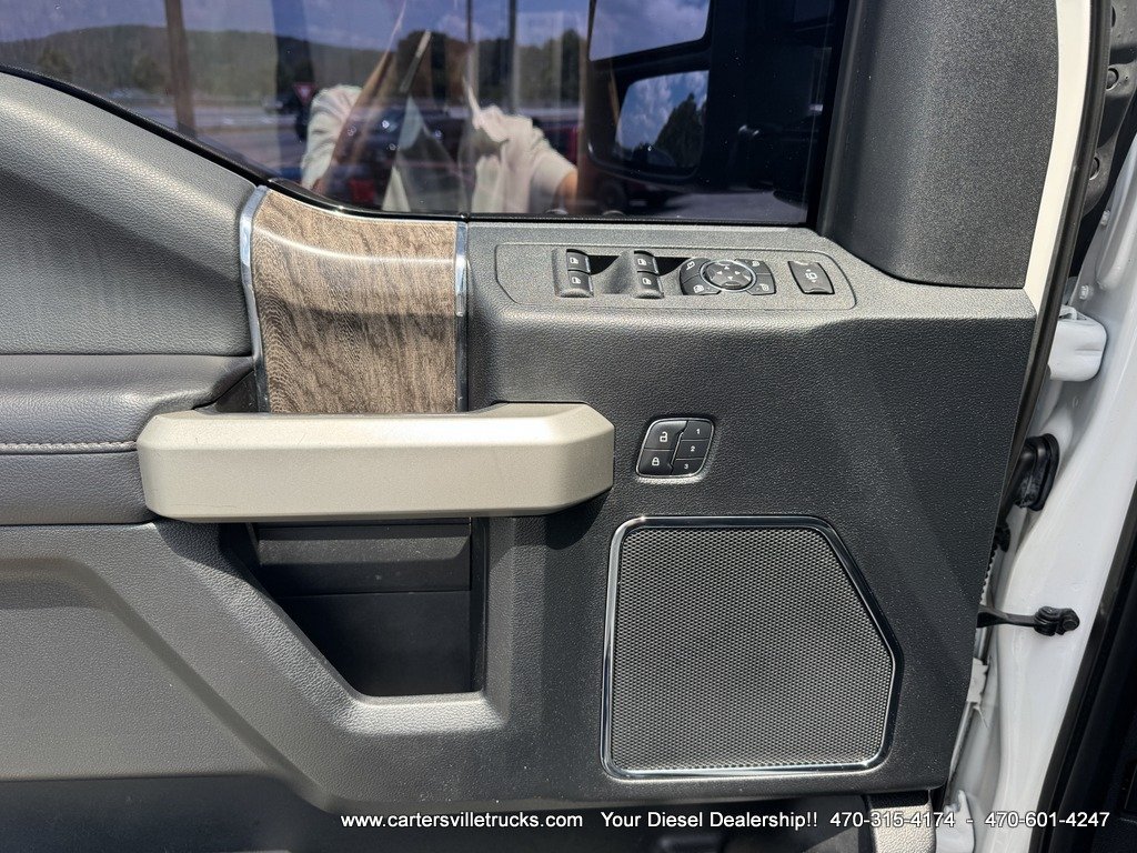 Used 2017 Ford F250 Lariat w/ Lariat Ultimate Package AWD/4WD image 12