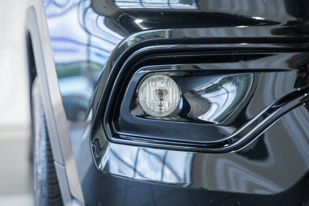 Certified 2025 Jeep Compass Limited AWD/4WD image 14