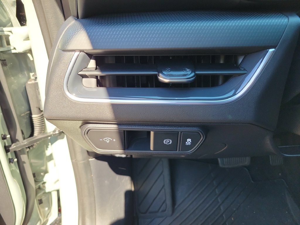 Used 2025 Kia K4 EX w/ GT-Line Premium Package FWD image 29