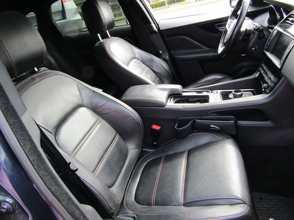 Used 2018 Jaguar F-PACE Prestige AWD/4WD image 5
