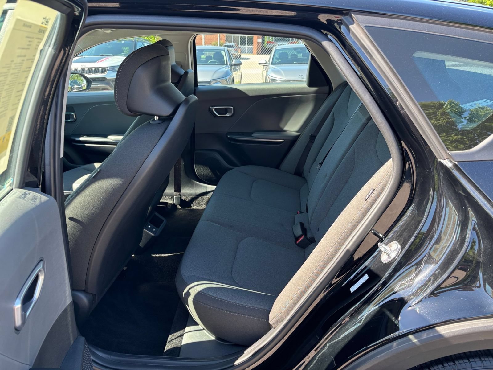 Used 2025 Kia K4 FWD image 25