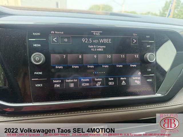Used 2022 Volkswagen Taos SEL w/ Panoramic Sunroof Package AWD/4WD image 15