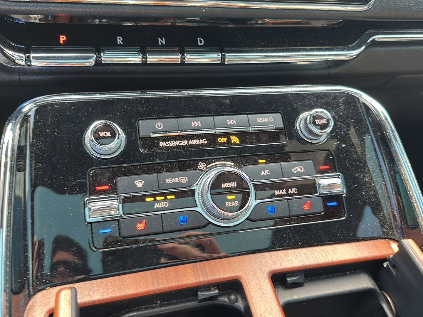 Used 2018 Lincoln Navigator Reserve w/ Technology Package image 17